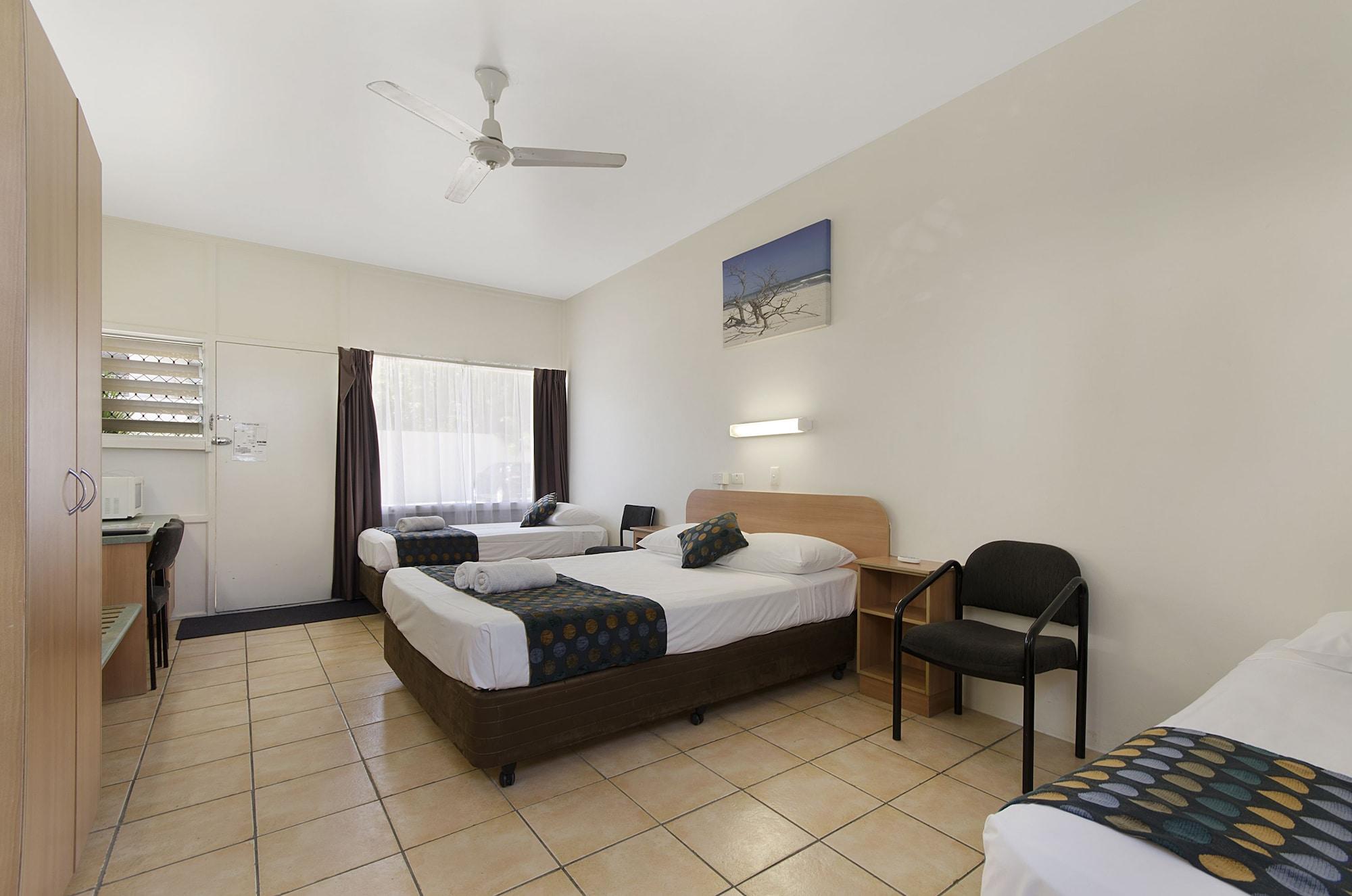 Beach House Motel Townsville Dış mekan fotoğraf
