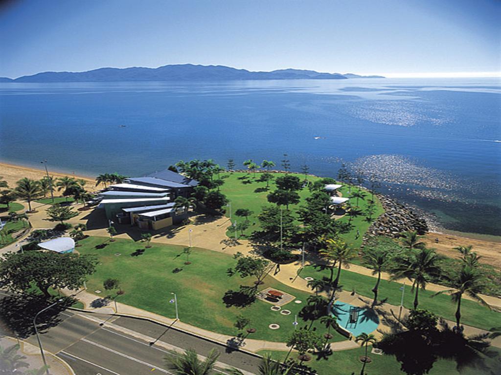Beach House Motel Townsville Dış mekan fotoğraf